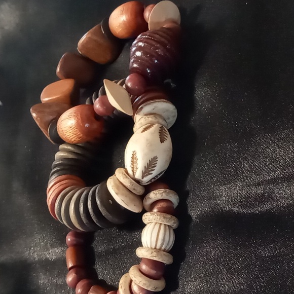 Talbots Large chunky beaded expandable bracelets 3 wooden beaded neutral colors - Picture 2 of 8